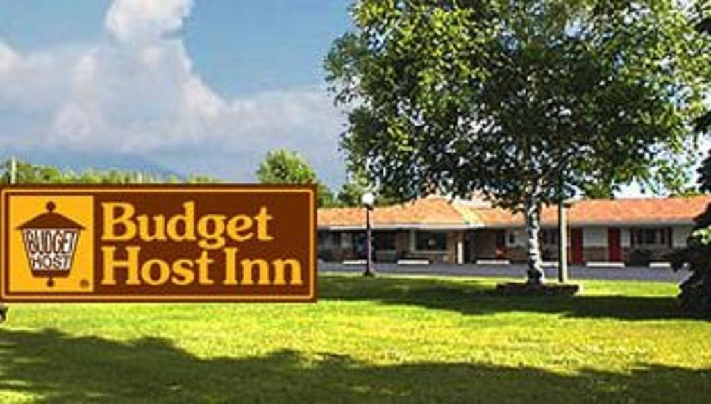 Budget Host Inn - Manistique Zewnętrze zdjęcie