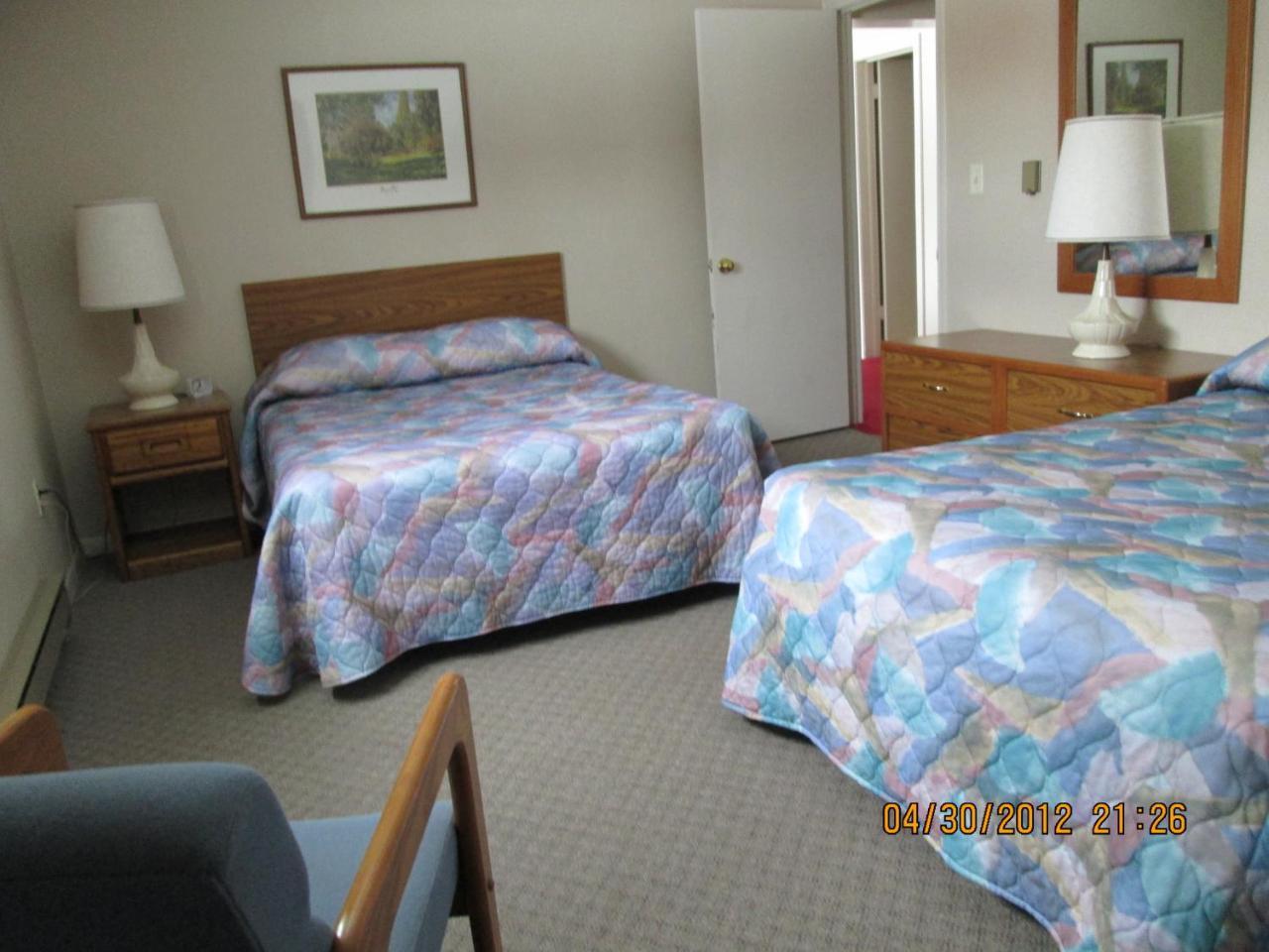 Budget Host Inn - Manistique Zewnętrze zdjęcie